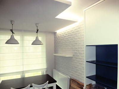 Oświetlenie ściany z cegieł